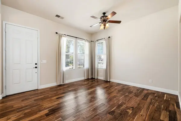 256 N Magnolia AVE, Clovis, CA 93611