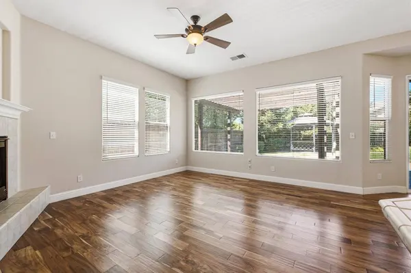 256 N Magnolia AVE, Clovis, CA 93611