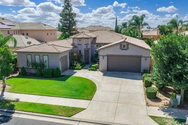 3112 Everglade AVE, Clovis, CA 93619