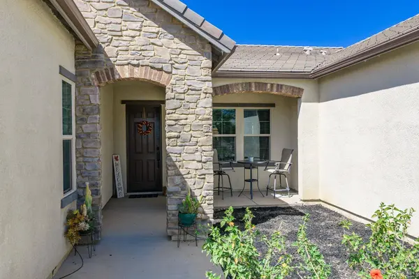 587 Spring ST, Madera, CA 93636