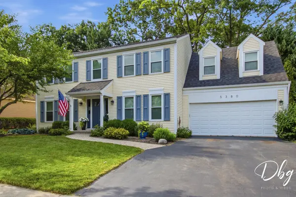 5380 Oakview Ln, Gurnee, IL 60031-1791