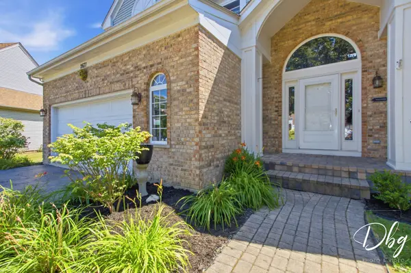 2671 Wildflower Ct, Round Lake Beach, IL 60073-4936