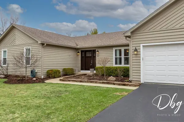 281 E Old Mill TRL, Antioch, IL 60002