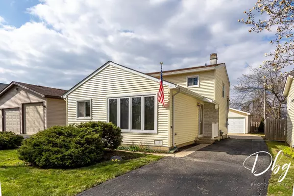 608 W Pheasant CT, Round Lake Beach, IL 60073