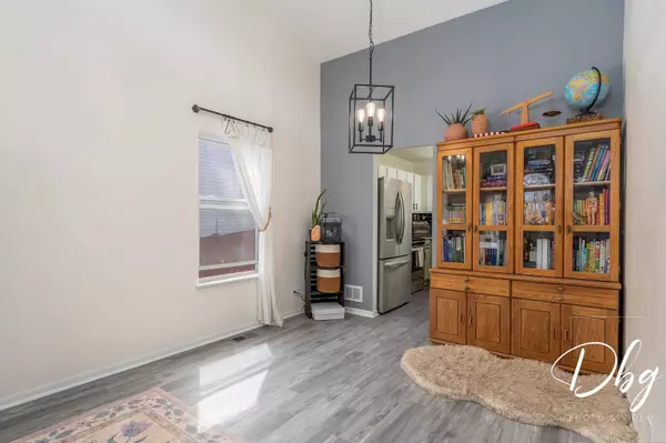 254 Spring Valley WAY, Round Lake, IL 60073