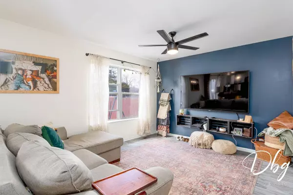 254 Spring Valley WAY, Round Lake, IL 60073