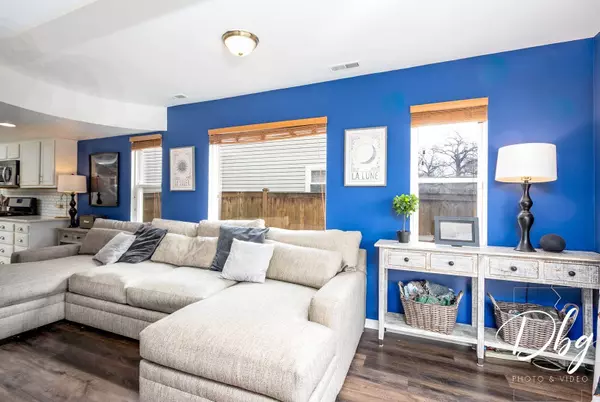 319 E SHOREWOOD DR, Round Lake Beach, IL 60073