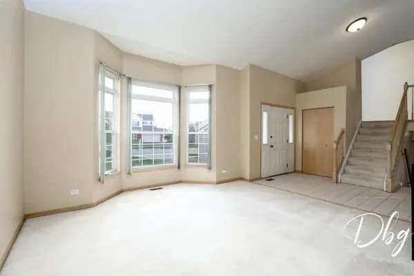 2557 N ORCHARD LN, Round Lake Beach, IL 60073