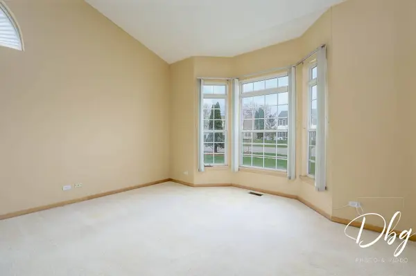 2557 N ORCHARD LN, Round Lake Beach, IL 60073