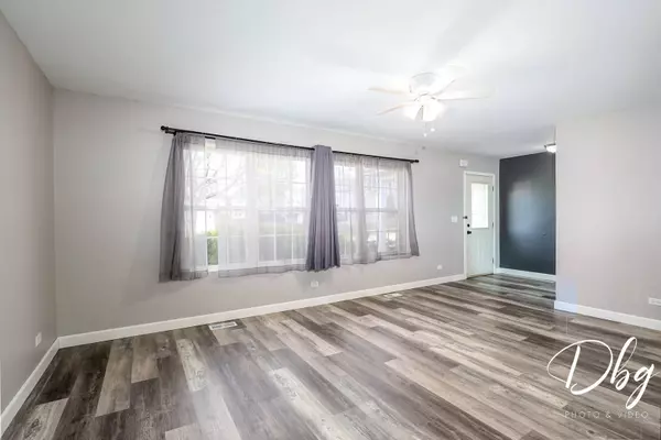 2272 IROQUOIS LN, Round Lake Heights, IL 60073