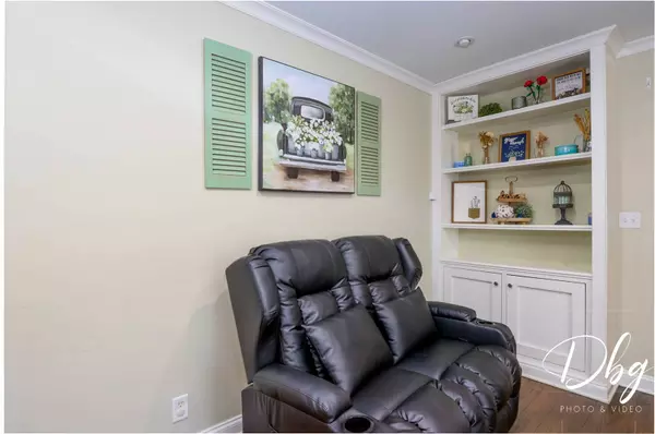 34119 N Hainesville RD, Round Lake, IL 60073