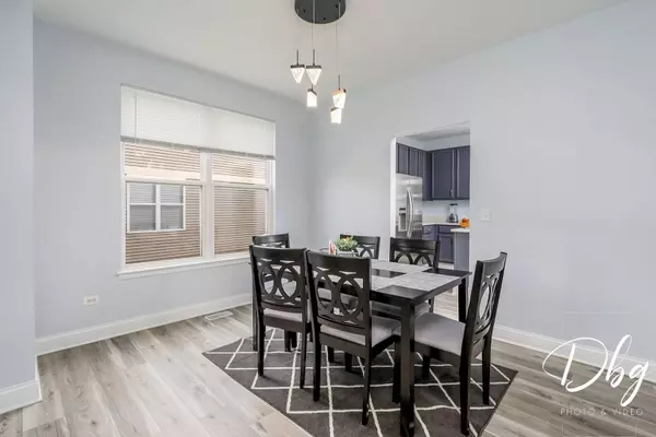 1943 Lily LN, Round Lake, IL 60073