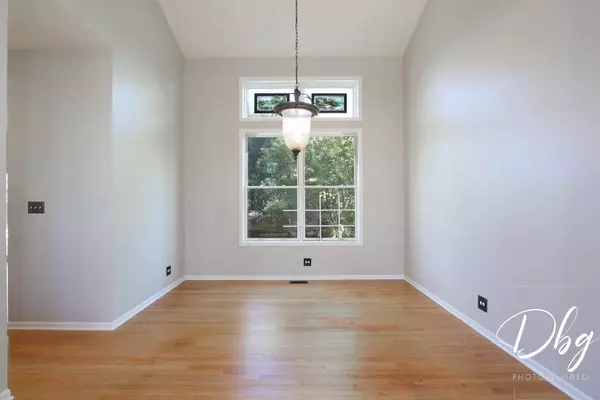 582 Aspen WAY, Antioch, IL 60002