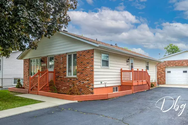 1323 Beverly DR, Round Lake Beach, IL 60073