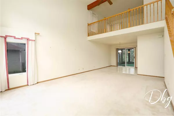 1017 Oaktree TRL, Lake Villa, IL 60046