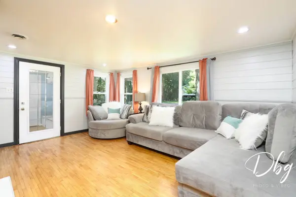 37905 N Loyola AVE, Beach Park, IL 60087