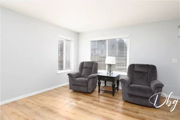 2380 N Salem LN, Round Lake Beach, IL 60073