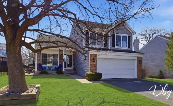 67 W Dahlia LN, Round Lake Beach, IL 60073