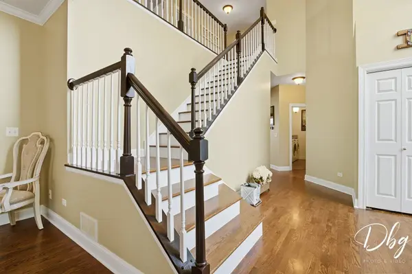 801 Eaton LN, Lake Villa, IL 60046