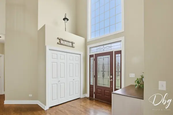 801 Eaton LN, Lake Villa, IL 60046