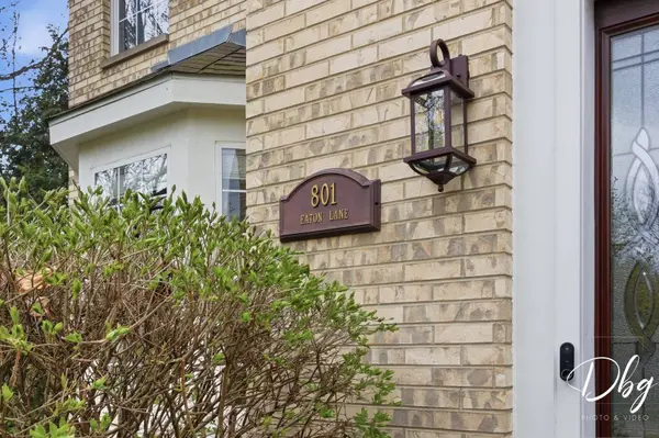 801 Eaton LN, Lake Villa, IL 60046