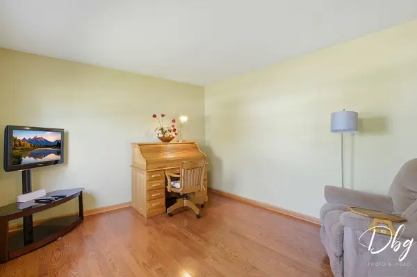 1501 Schooner CT, Zion, IL 60099