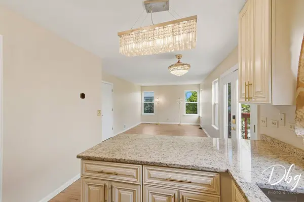 2243 N Orchard LN, Round Lake Beach, IL 60073