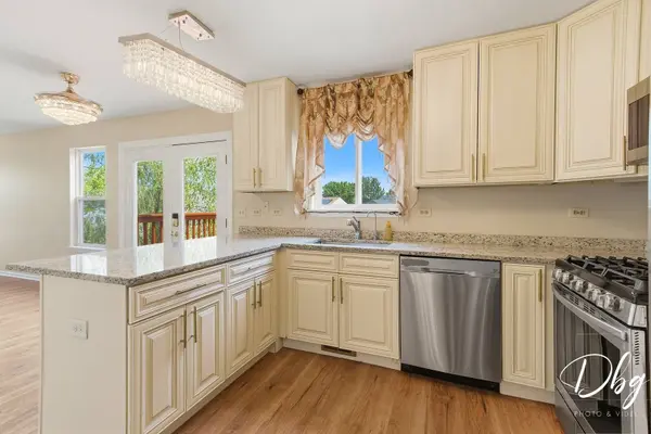 2243 N Orchard LN, Round Lake Beach, IL 60073
