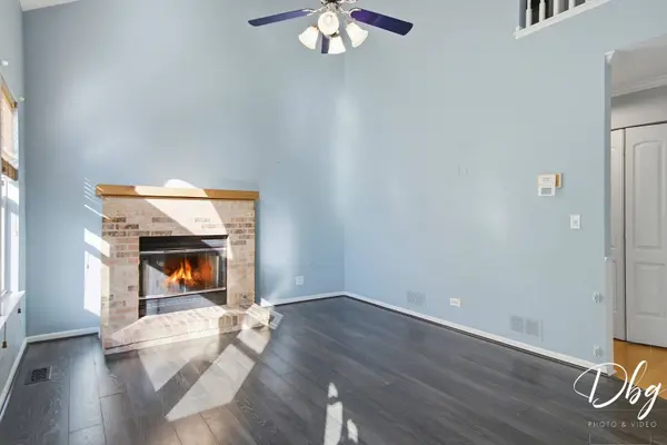 60 W Dahlia LN, Round Lake Beach, IL 60073