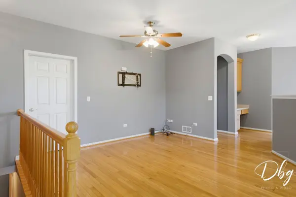 453 N Keswick CT, Round Lake, IL 60073