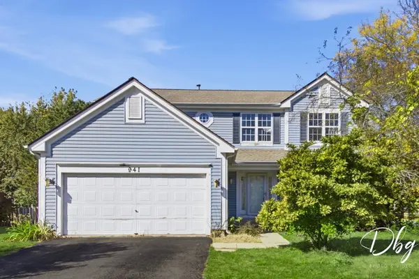 941 W CAMBRIDGE CT