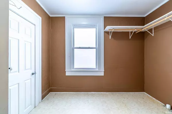 1124 W Jefferson Boulevard, Fort Wayne, IN 46802