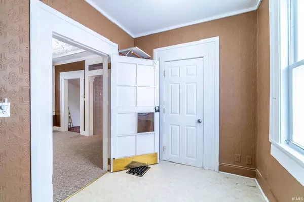 1124 W Jefferson Boulevard, Fort Wayne, IN 46802