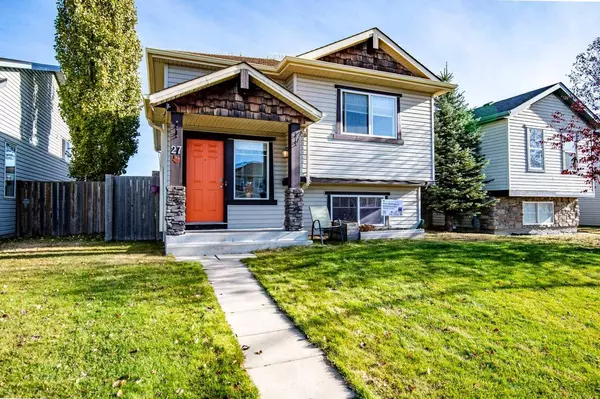 27 Jacobs Close, Red Deer, AB T4P4C8