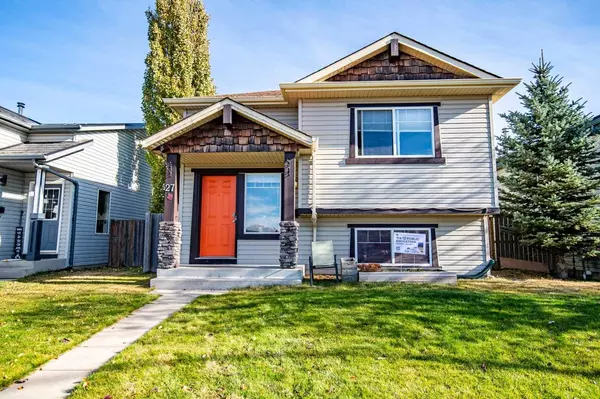 27 Jacobs Close, Red Deer, AB T4P4C8