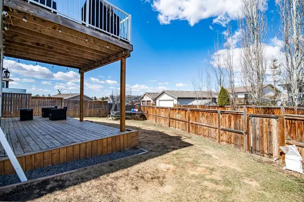 53 Portway Close, Blackfalds, AB T4M0G7