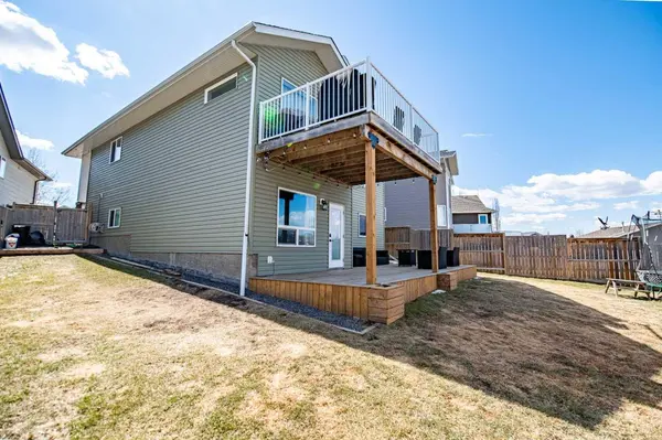 53 Portway Close, Blackfalds, AB T4M0G7