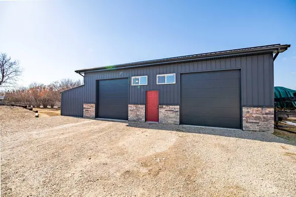 37408 Sand RD, Rural Red Deer County, AB T4S1E2