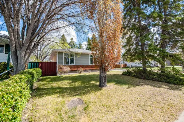 3 Allsop AVE, Red Deer, AB T4R1A1