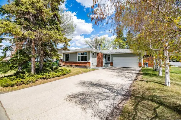 3 Allsop AVE, Red Deer, AB T4R1A1