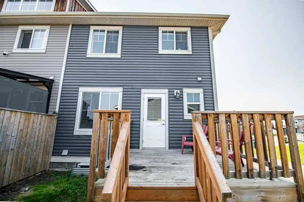 42 Reid CT, Sylvan Lake, AB T4S0C8