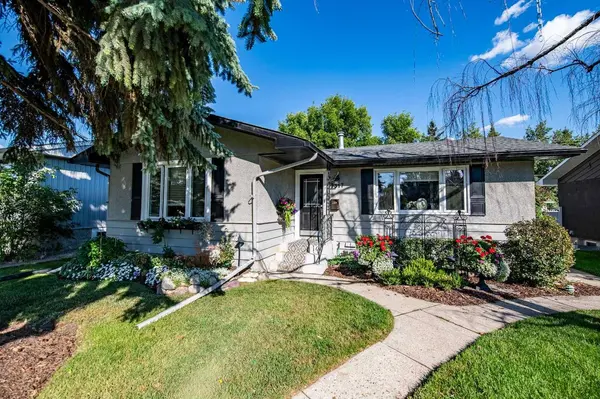 3317 44A AVE