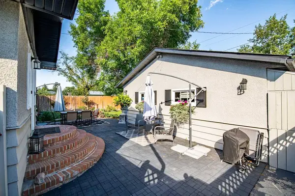 3317 44A AVE, Red Deer, AB T4N3J6