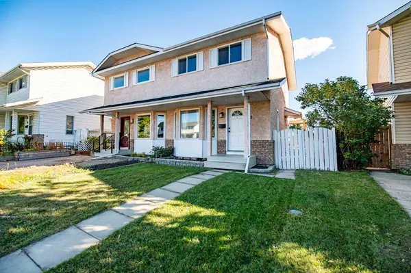 33 Kirsch Close, Red Deer, AB T4P3M5