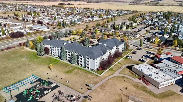 60 Lawford AVE #316, Red Deer, AB T4R3E9