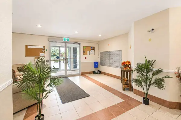 60 Lawford AVE #316, Red Deer, AB T4R3E9
