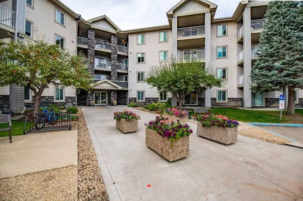 60 Lawford AVE #316, Red Deer, AB T4R3E9