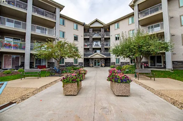 60 Lawford AVE #316, Red Deer, AB T4R3E9