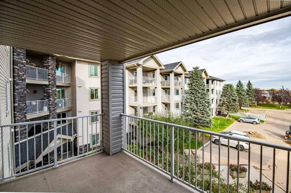 60 Lawford AVE #316, Red Deer, AB T4R3E9