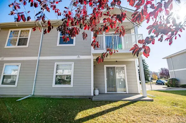 20 Jacobs Close #48, Red Deer, AB T4P4E1
